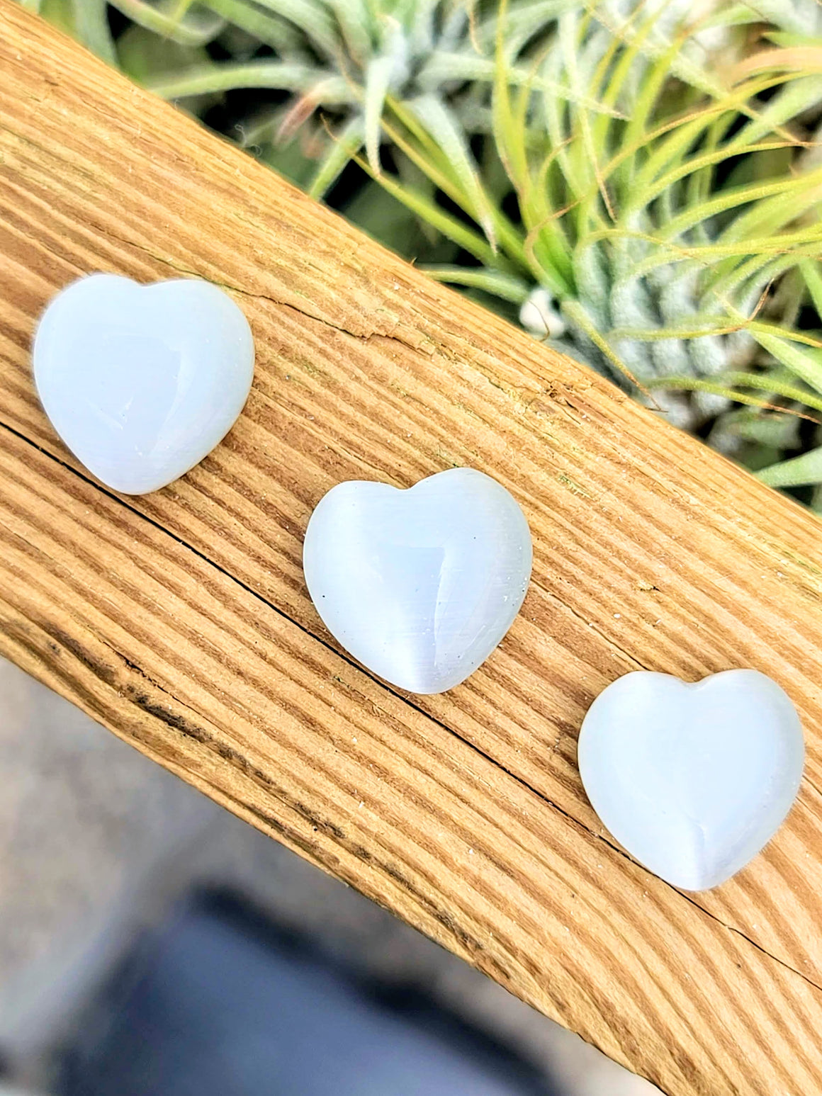 Mini White Cat's Eye Crystal Heart