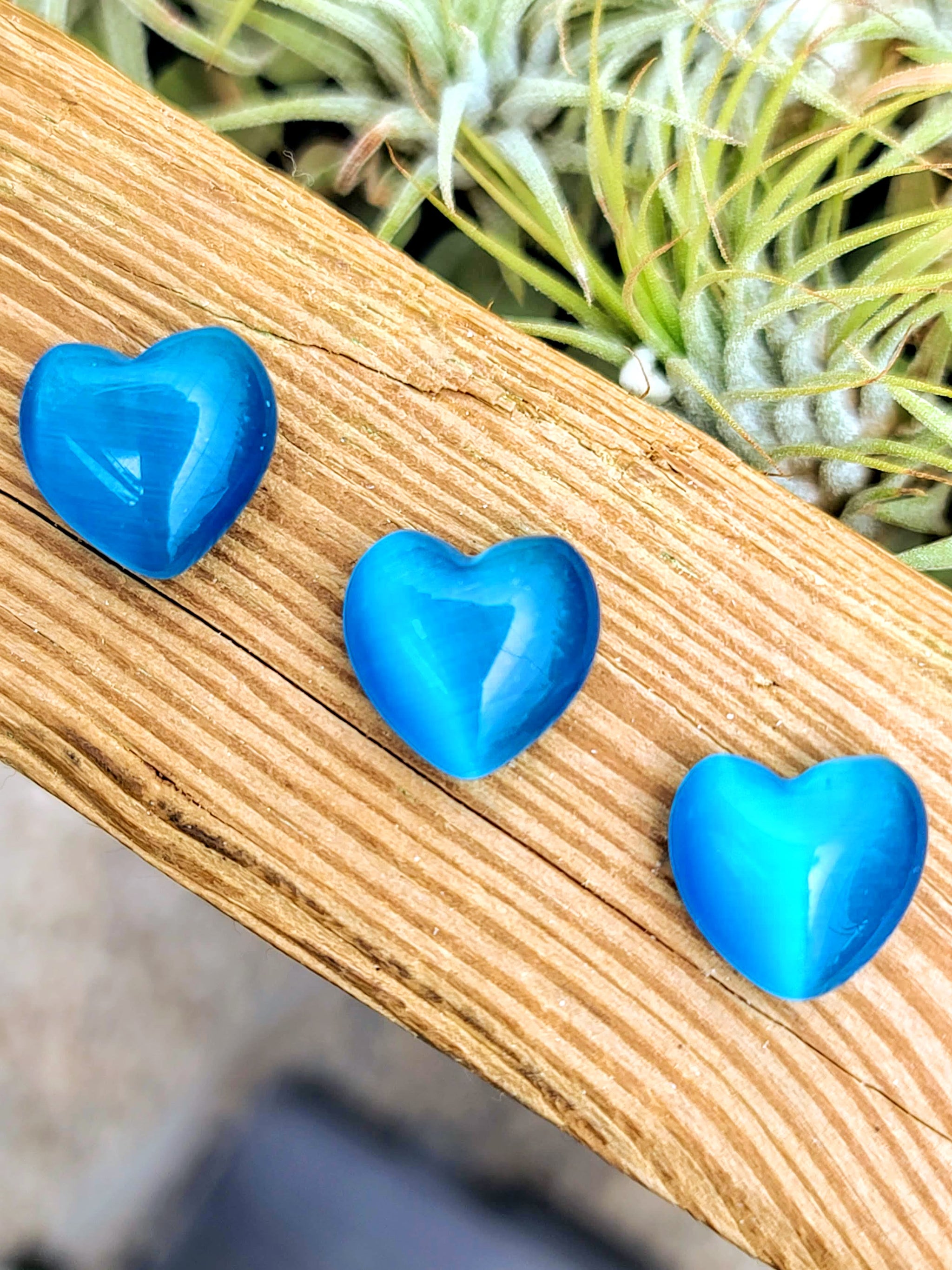 Mini Blue Cats Eye Crystal Heart