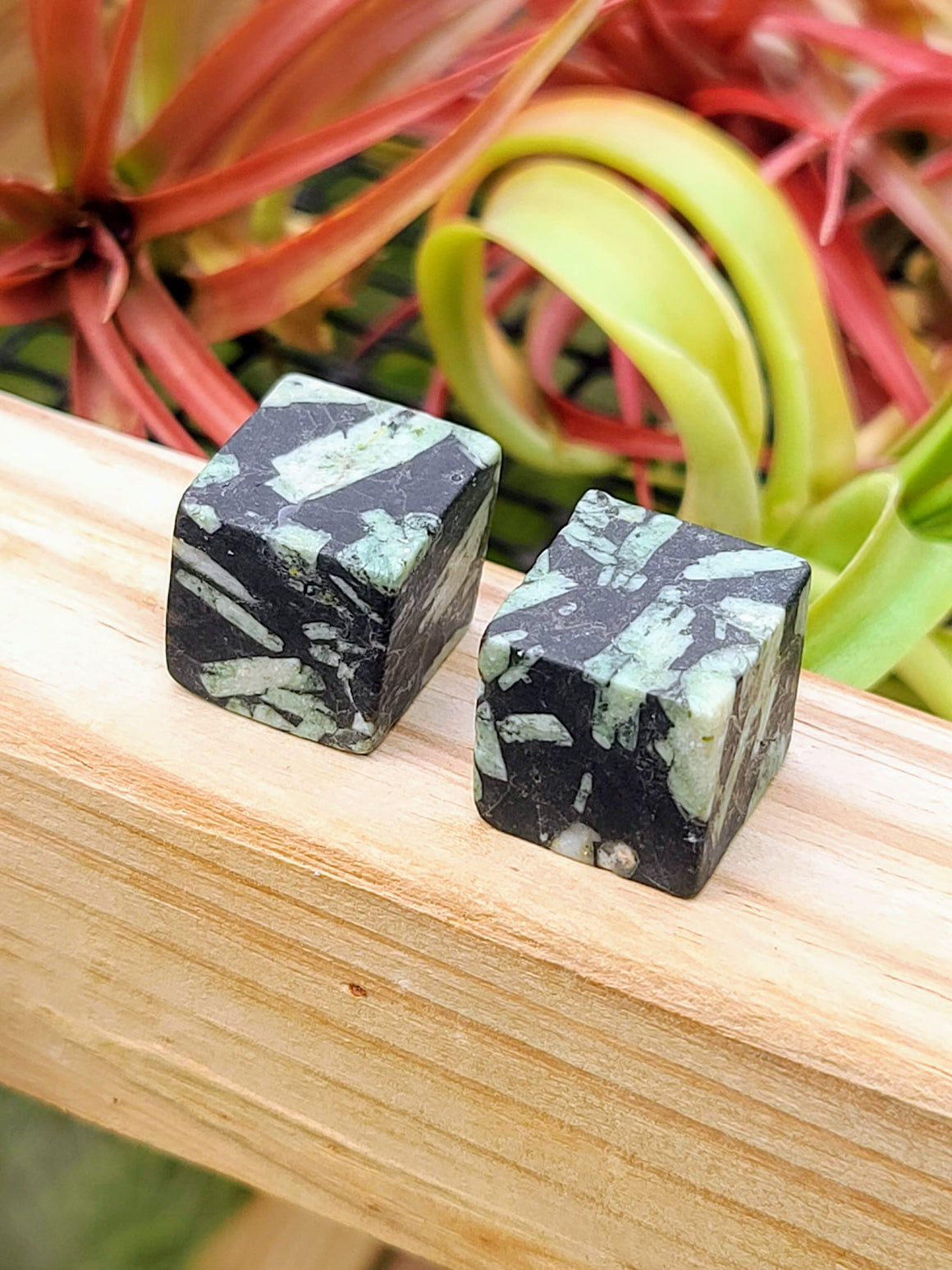 Prenite In Matrix Cube