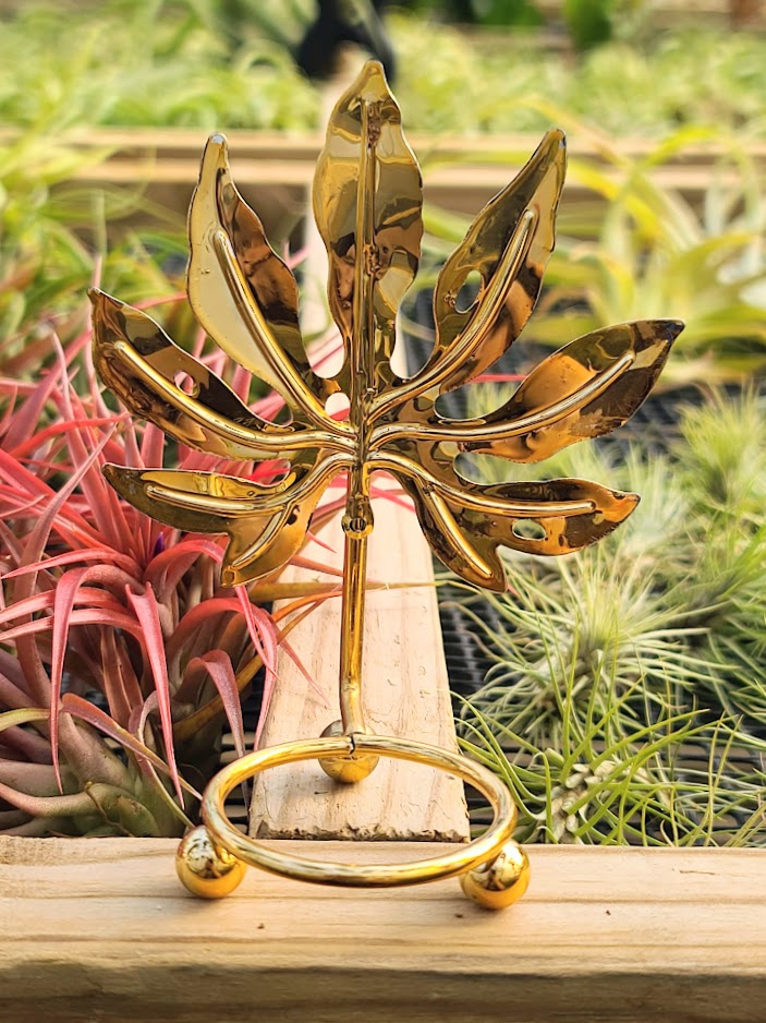 Golden Leaf Crystal Stand
