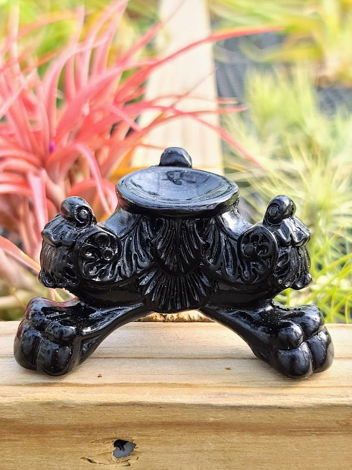 Elegant Black Crystal Stand