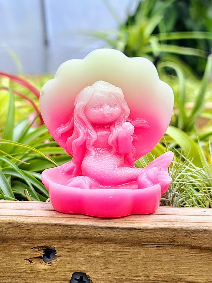 Mermaid In A Clam Luminous Carving