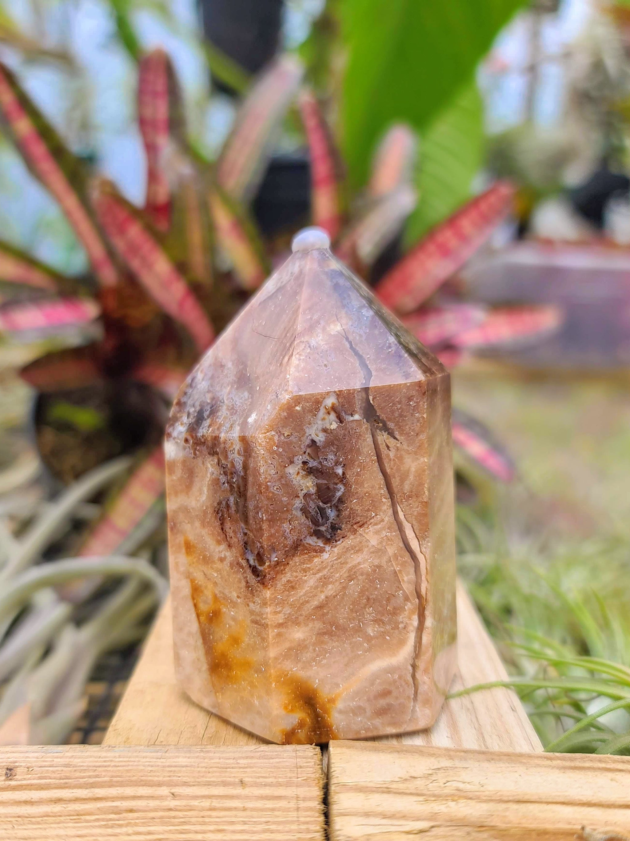 WYSIWYG- Chocolate Calcite Tower