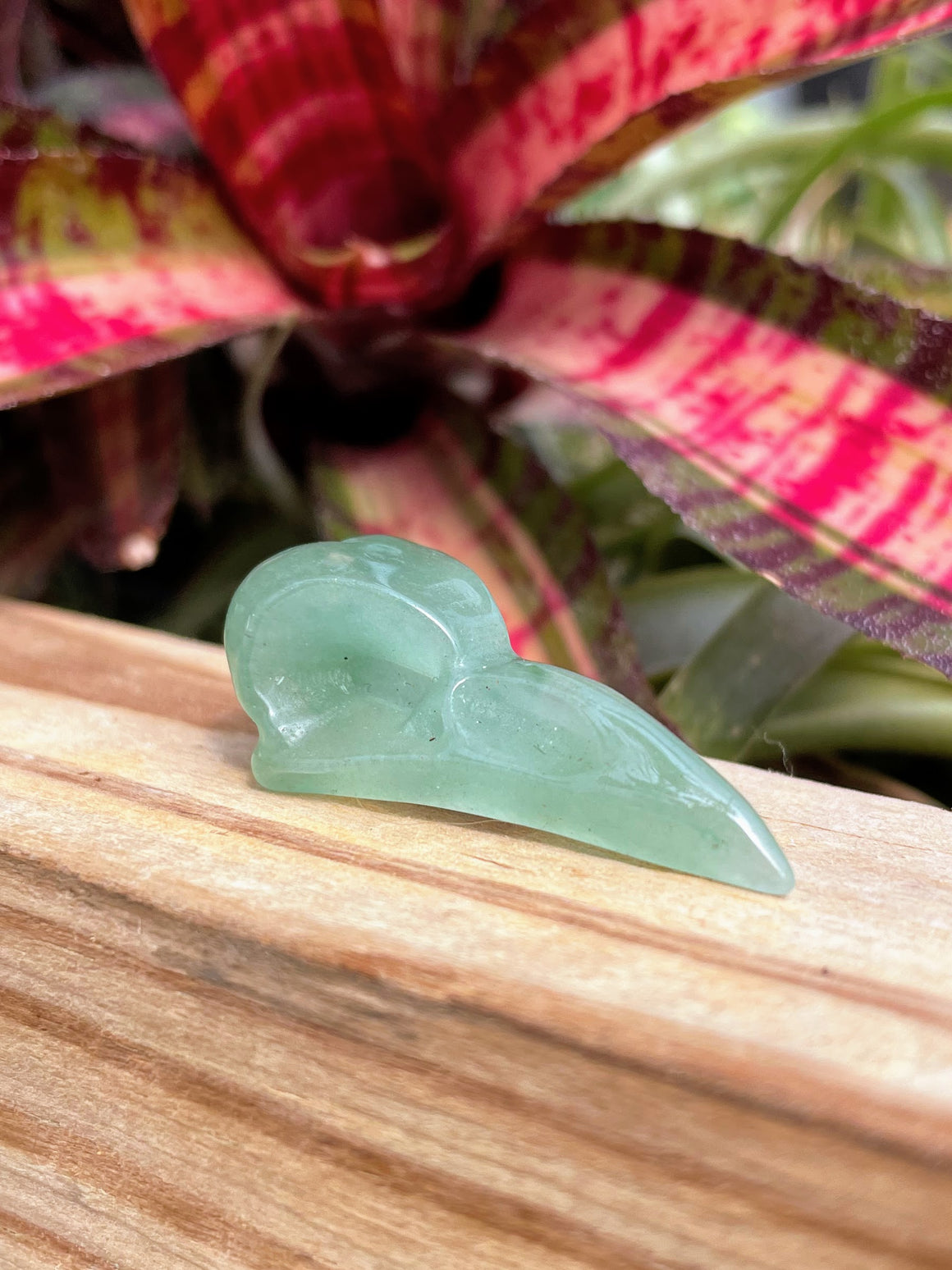 Mini Raven Skull Crystal Carving