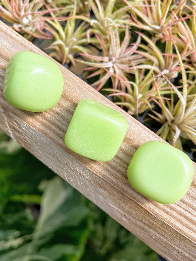 Green Luminous Tumble