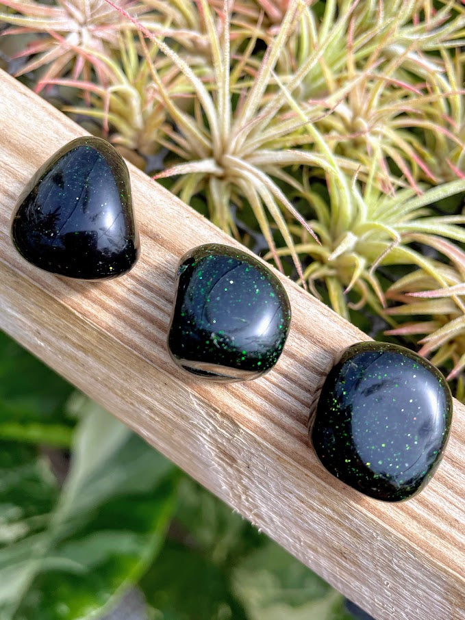 Green Goldstone Tumble