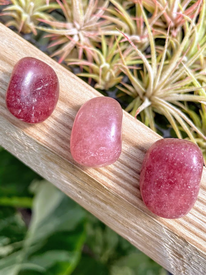 Strawberry Quartz Tumble
