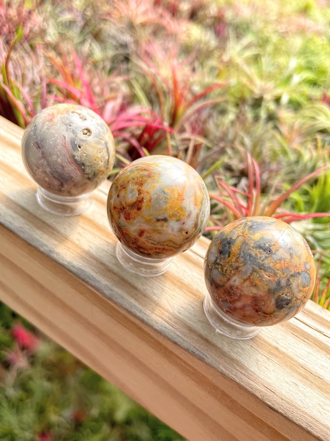 Crazy Lace Agate Mini Sphere