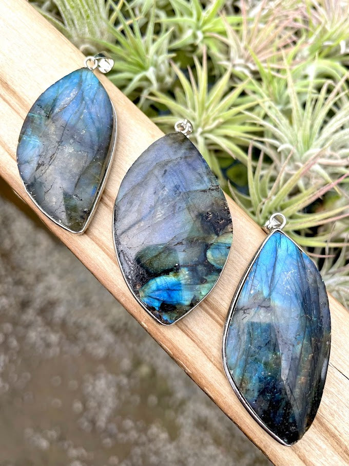 Labradorite Pendant