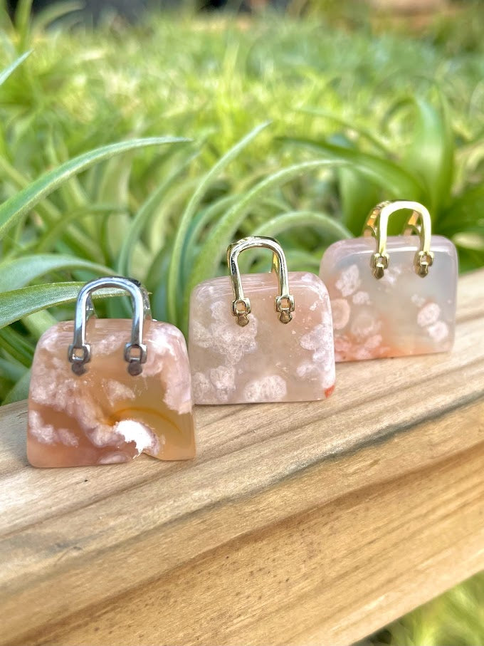 Flower Agate Purse Carving